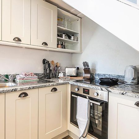 The Artists Loft - A Superb Cottage Sensitively Converted From A Grade II Listed 17Th Century Building Bakewell Zewnętrze zdjęcie
