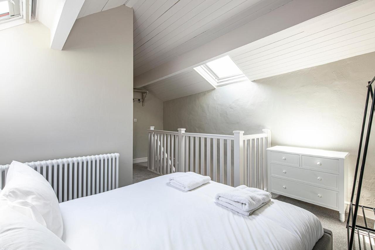 The Artists Loft - A Superb Cottage Sensitively Converted From A Grade II Listed 17Th Century Building Bakewell Zewnętrze zdjęcie