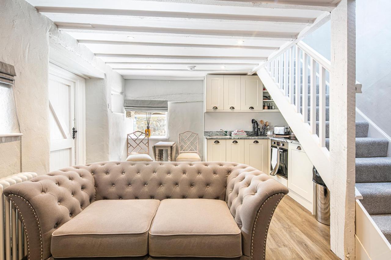 The Artists Loft - A Superb Cottage Sensitively Converted From A Grade II Listed 17Th Century Building Bakewell Zewnętrze zdjęcie
